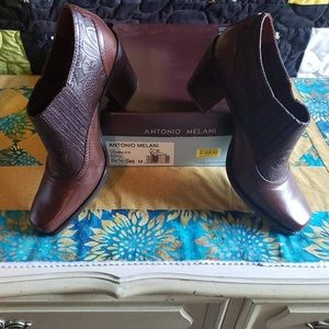 Antonio Melani designed leather Clog